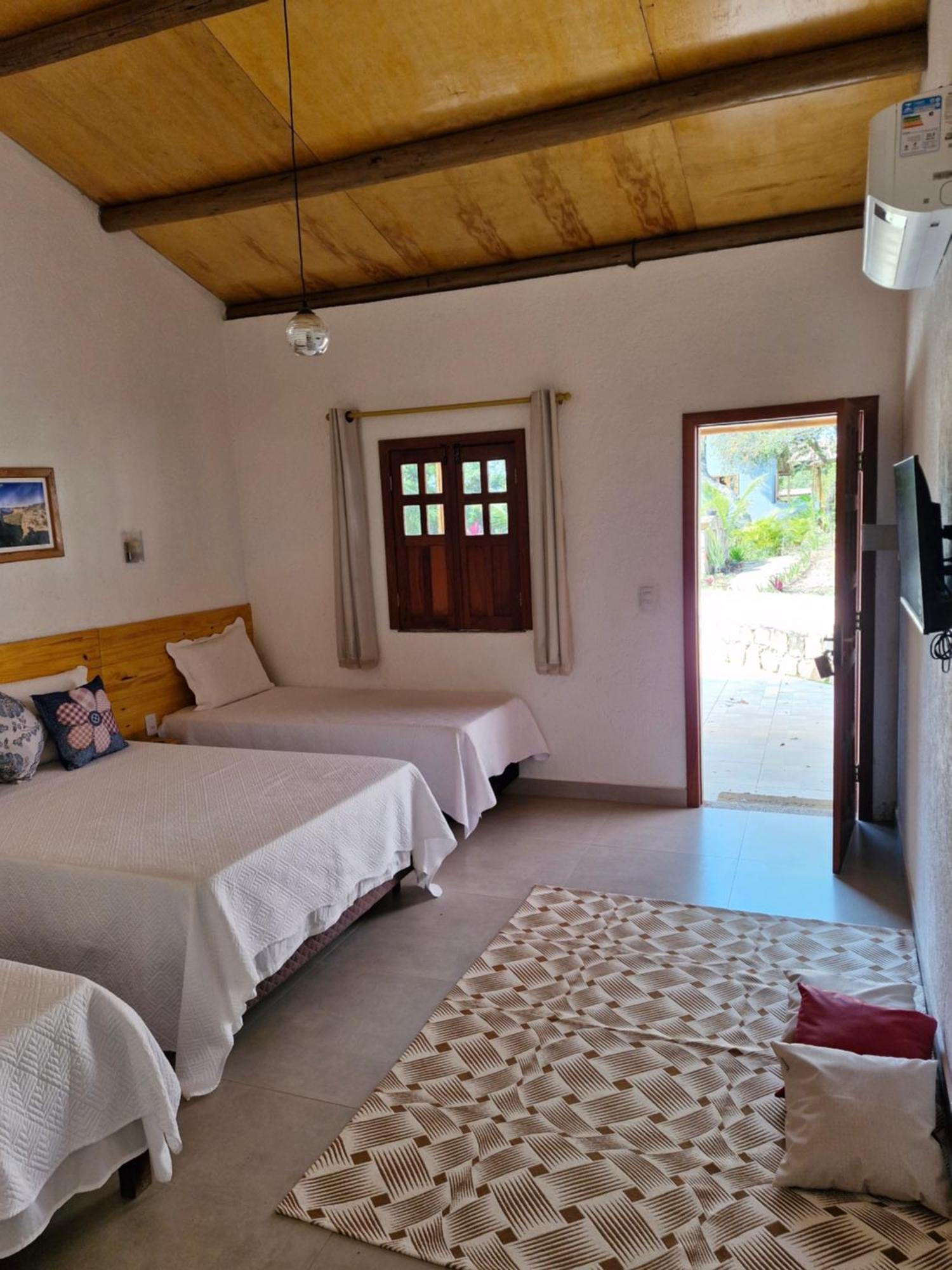 Chales E Suites Campos De Sao Joao Palmeiras  Rum bild